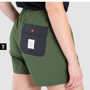 Topo designs women’s global shorts, size M
